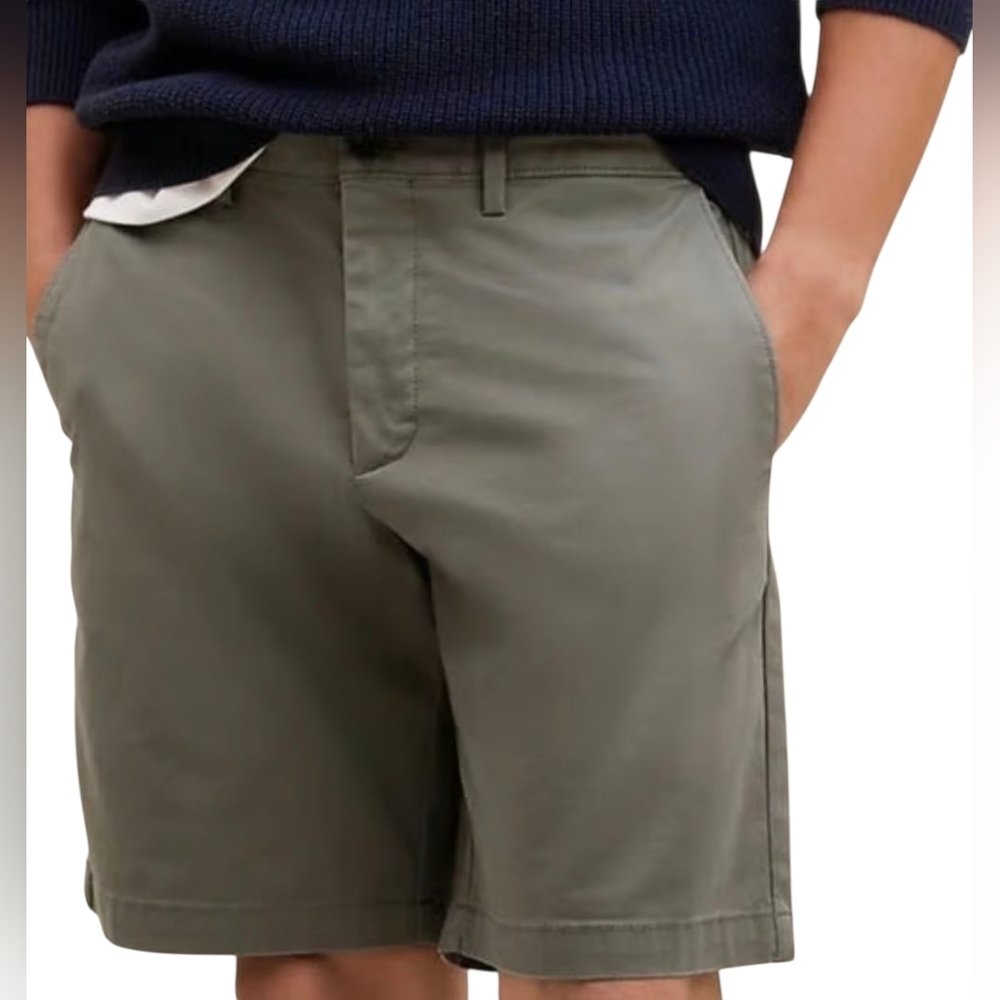 Banana Republic Men's Gray Lived In 9" Inseam Short Size 38